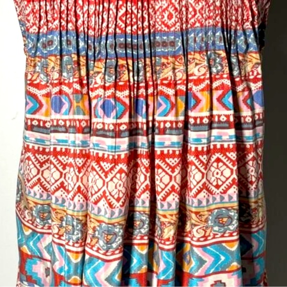 Tolani Red Print 100% Silk Sleeveless Tank
Top Size M - Picture 8 of 13